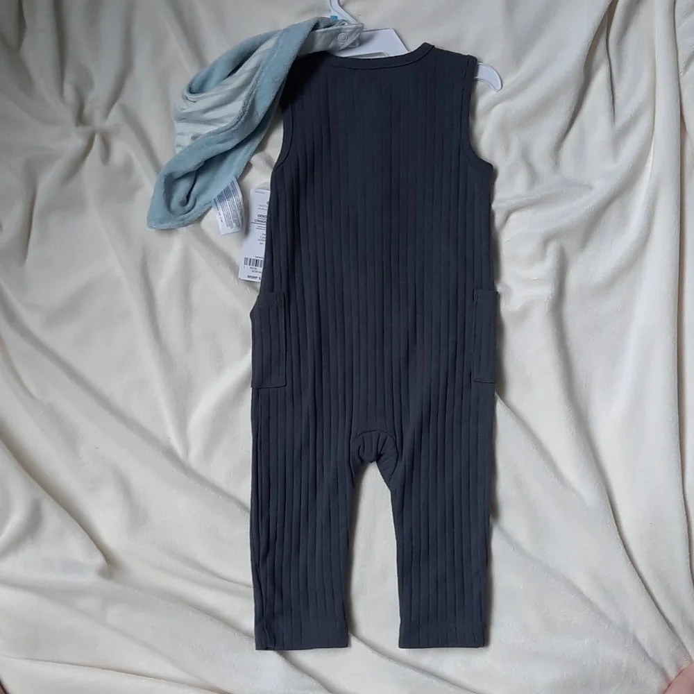 Carter's 2 piece jumpsuit and bandana bib set